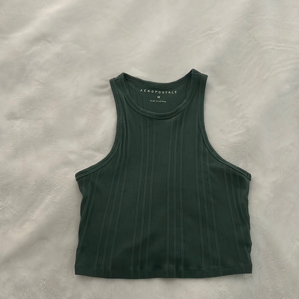 Green cropped tank